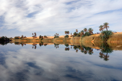 奥巴里沙海,费赞（利比亚西南区域）,利比亚,沙漠绿洲,erg chebbi dunes,撒哈拉沙漠,阿尔及利亚,水,天空,美