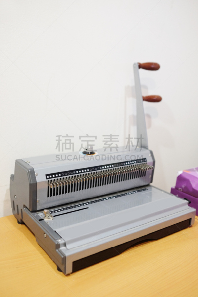 制造机器,书籍装帧,垂直画幅,设备用品,无人,2015年,机件,商务,摄影