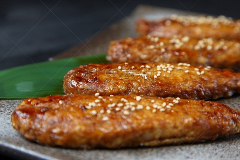 鸭子肉,肉丸,茶,格子烤肉,照烧,串肉签,肉,球,饮食,日式烧鸡