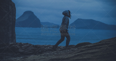 法罗群岛,旅游目的地,徒步旅行,女人,气候,暗色,曙暮光,探险家,户外,仅一个女人