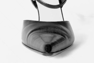 鞋子,数字6,正面视角,女人,水平画幅,尖的,时尚,高大的,背景分离,黑色