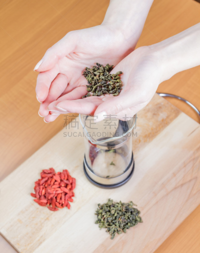 绿茶,枸杞,垂直画幅,玻璃,健康,干的,特写,部分,植物