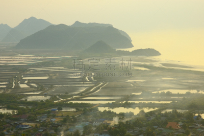视角,海洋,水,天空,透过窗户往外看,曙暮光,草,镜头眩光,海滩,光