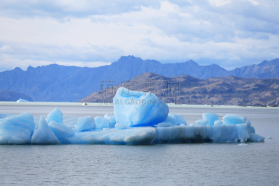 upsala glacier,冰山,莫雷诺冰川,圣克鲁斯省,南美,水平画幅,无人,夏天,户外,巴塔哥尼亚