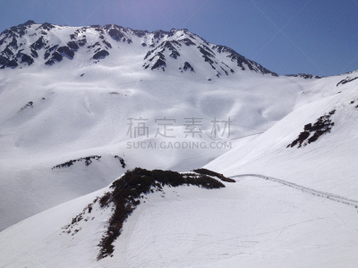 日本,富山县,立黑山部阿尔卑斯山脉路线,日本阿尔卑斯山脉,天空,美,里山,水平画幅,墙,透过窗户往外看