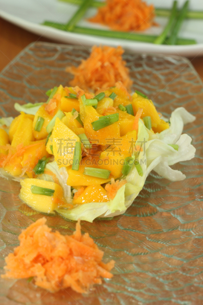 素食,沙拉,卷心莴苣,南方食品,融合菜,散叶莴苣,食品添加剂,果肉,水果沙拉,垂直画幅