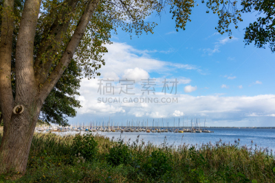 码头,湖,有帆船,水边,水,天空,水平画幅,云,秋天,无人