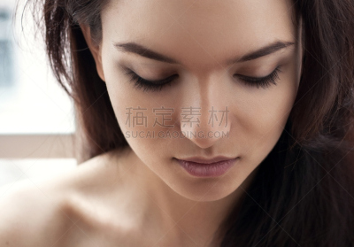 往下看,自然美,女孩,注视镜头,美,眼睑,彩妆,水平画幅,美人,人的眼睛
