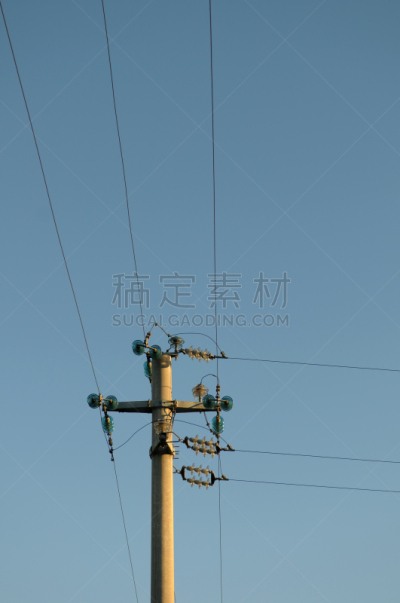 能源,垂直画幅,天空,留白,无人,在边上,钢索,顶部,金属丝,输电塔