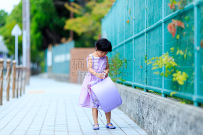 女孩,书包,日式书包,小学,纪念物,4岁到5岁,新的,水平画幅,户外,未成年学生