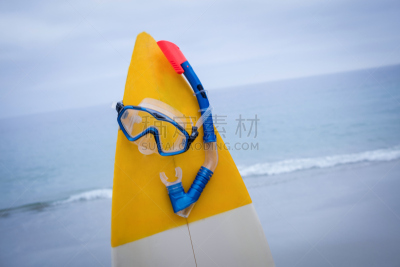 潜水镜,海滩,冲浪板,水平画幅,水肺潜水,主要海洋,夏天,无人迹,户外,特写