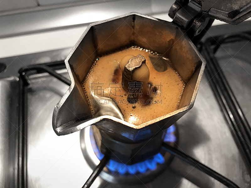 咖啡机,咖啡,炉前,传统,咖啡壶,浓咖啡,高压蒸汽咖啡机,黑咖啡,沸腾的,天然气