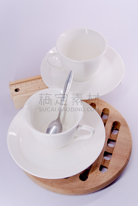 木制,空的,咖啡杯,两个物体,垂直画幅,咖啡馆,桌子,咖啡,茶碟,古老的