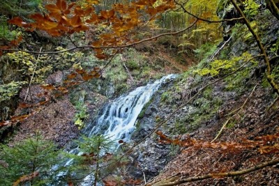 山谷,kuskovo庄园,高处,水平画幅,塔特里山脉,无人,足球运动,灌木,不关心,斯洛伐克
