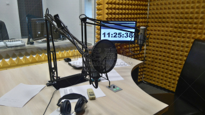收音机,工作室,消声实验室,无线电广播,播音室,媒体访谈,波斯尼亚和黑塞哥维那,录音棚,媒介机器,传媒