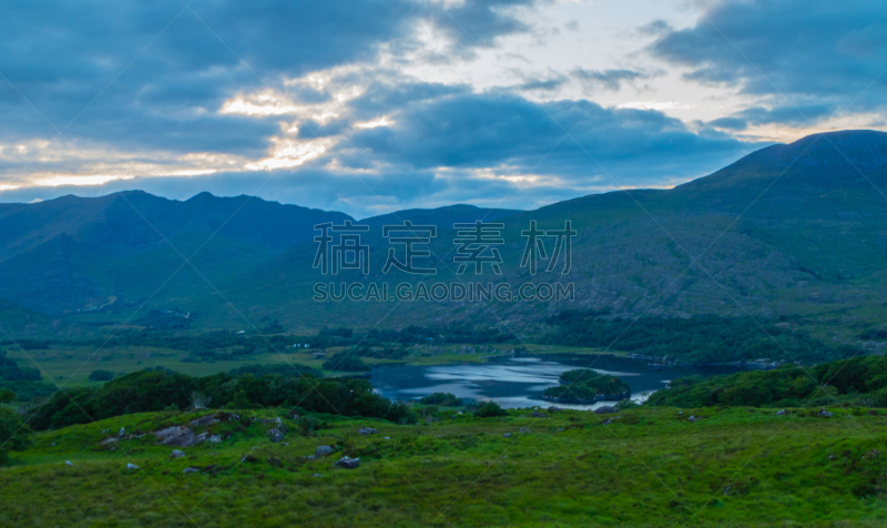 视角,基拉尼湖,女人,基拉尼,云景,云,草,上湖,户外,晴朗