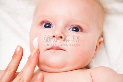 人的脸部,婴儿,女孩,浴盆,修改系列,水平画幅,儿童,卫生,润肤露