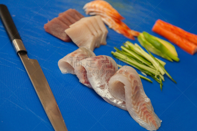 海产,日本,寿司,sake nigiri,鱿鱼寿司,寿司米,鱼卵,饭团,寿司店,海老寿司