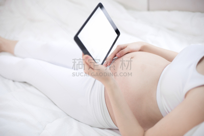家庭生活,计算机,床,平板电脑,女人,新的,腹腔,早晨,孕检,电子商务