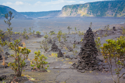 火山口,室内地面,桃金娘花树,几劳亚活火山,硫磺,在底端,夏威夷大岛,风管,火山喷口,天空
