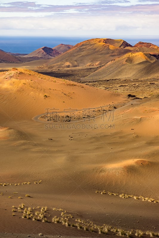 timanfaya national park,沙漠,热,北美歌雀,著名景点,背景,岩石,户外,天空,火山