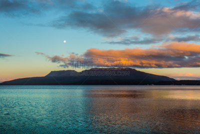 山,塔拉威拉瀑布,在上面,水,天空,水平画幅,云,lake tarawera,无人,户外