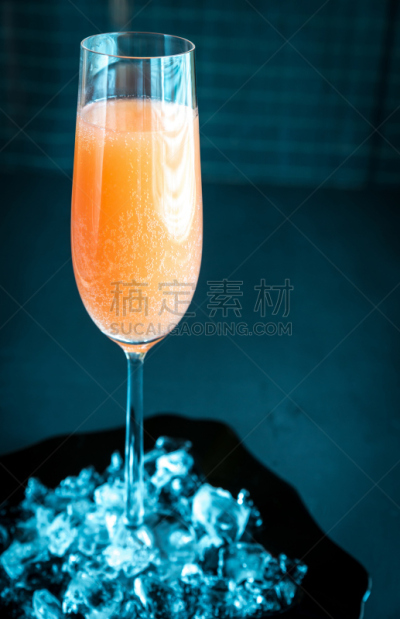 鸡尾酒,贝里尼,垂直画幅,葡萄酒,无人,桃,含酒精饮料,桃色,碾碎了的,饮料