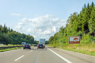 黑森林,德国高速公路,德国,北部,柏林中部,天空,迅速,水平画幅,地形,交通标志