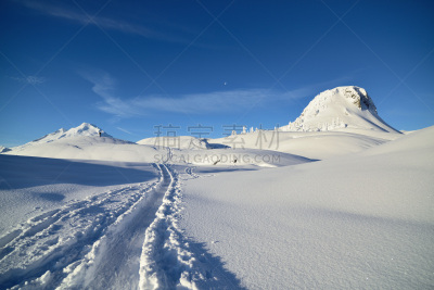 雪,冬天,华盛顿桌山,贝克尔山,北小瀑布国家公园,非都市风光,水平画幅,无人,穿雪鞋走路运动,户外