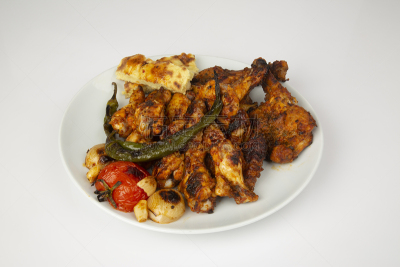 烧烤鸡,盘子,炸制食物,烤鸡,俱乐部食品,饮食产业,烤肉餐,静物,晚餐,白色背景