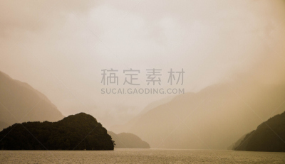 doubtful sound,自然,水,水平画幅,绿色,地形,瀑布,无人,户外,山脉