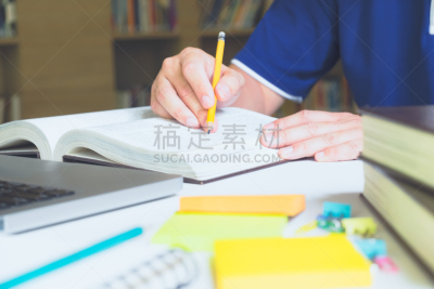 书,知识,概念,男人,教科书,流动的行人,电子培训,教育,读书,考试