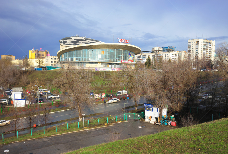 马戏团,建筑外部,萨马腊,天空,水平画幅,无人,蓝色,陆用车,夏天,户外