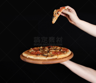 精神振作,比萨饼,菜肉烘饼,披萨店,水平画幅,膳食,莫扎瑞拉奶酪,奶酪,特写,西红柿