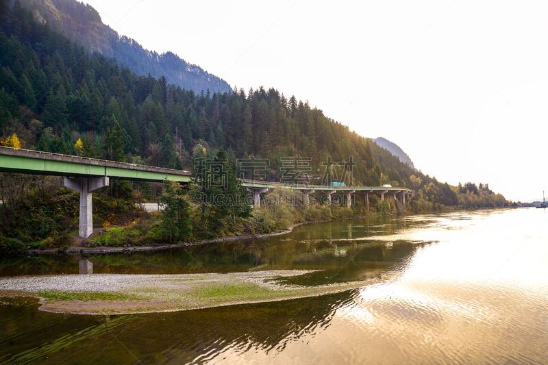 哥伦比亚河,interstate 84,鹰河,看风景,交通,云,美国州际公路,俄勒冈郡,公路,自来水