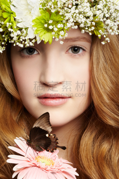 蝴蝶,自然美,女孩,翠绿色凤蝶,垂直画幅,美,青少年,注视镜头,美人,夏天