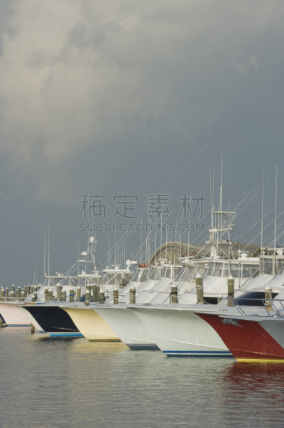 游艇码头,海湾,海盗,桨叉架船,垂直画幅,水,北卡罗来纳,无人,海港,夏天