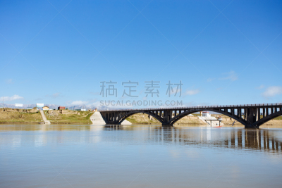 黄河,桥,水,天空,水平画幅,建筑,蓝色,拱门,户外,甘肃省