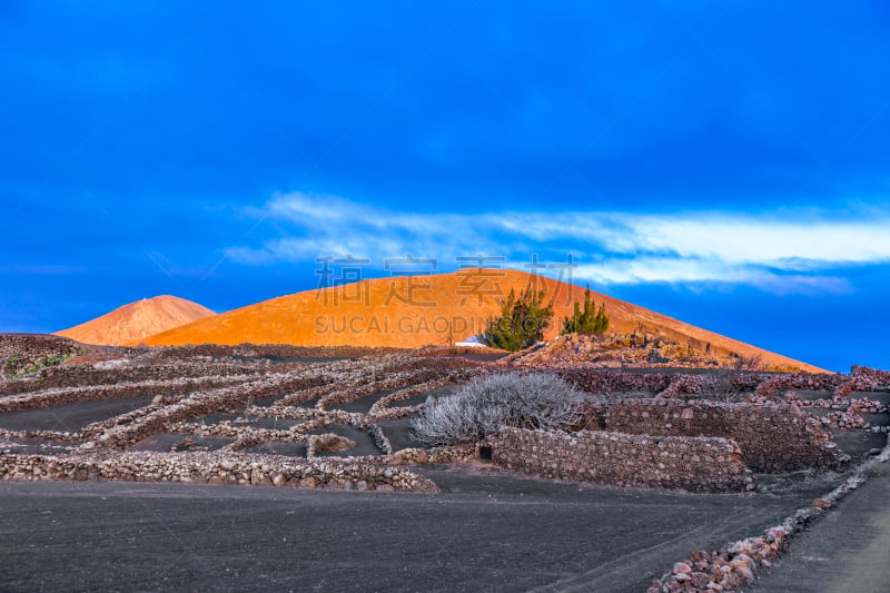 timanfaya national park,兰萨罗特岛,火山,天空,水平画幅,无人,火山地形,大西洋群岛,户外,云景