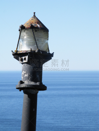 海洋,照明设备,泛光照明,灯罩,垂直画幅,水,天空,留白,能源,古典式