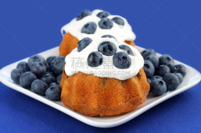 清新,蛋糕,蓝莓,小的,生奶油,背景分离,彩色背景,装饰菜,食品,浆果
