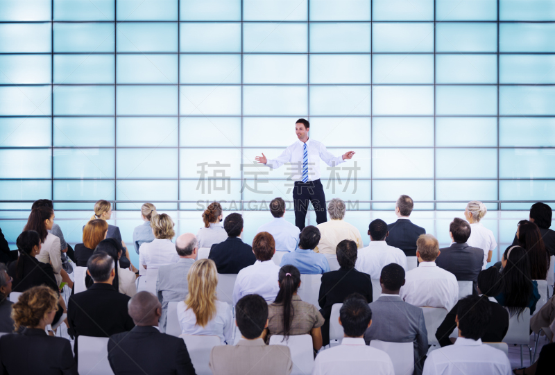 男商人,商务研讨会,电话会议,演说家,会议中心,观众,研究会,水平画幅,会议,人群