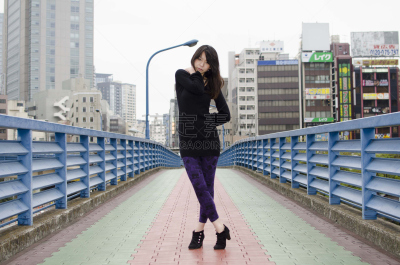 日本,女孩,东京,街道,注视镜头,虎门,肖像,一个人,女人,著名景点