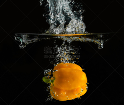 灯笼椒,水,寒冷,水平画幅,湿,黄色灯笼椒,定格动画,冻结的,水滴,波浪