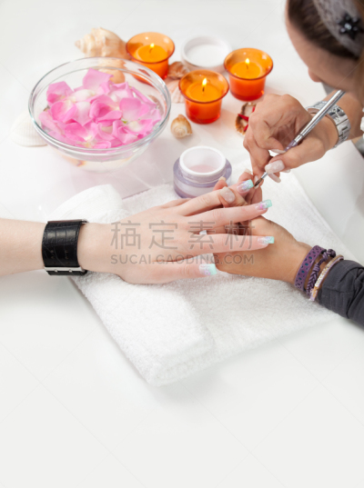 凝胶效果滤镜,美甲店,法式美甲,指甲刷,涂指甲油,垂直画幅,留白,顾客,化妆用品,化妆