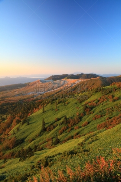 早晨,山,光,草津,群马县,垂直画幅,里山,度假胜地,无人,火山地形