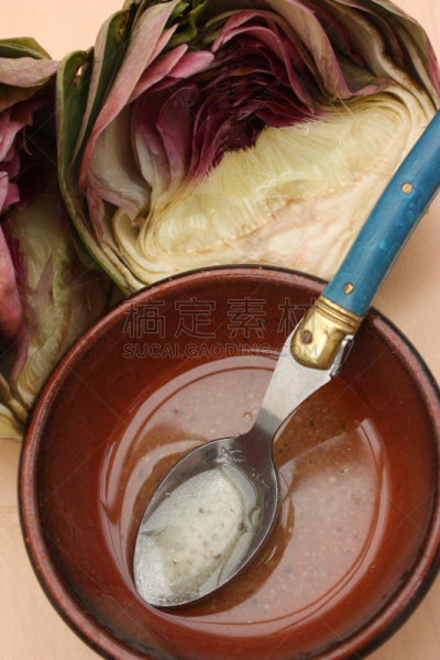 油醋汁,朝鲜蓟,开胃酱,垂直画幅,素食,无人,开胃品,有机食品,生食,特写