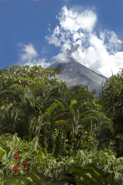 阿雷纳火山,垂直画幅,火山,地形,热带气候,无人,火山地形,户外,烟,摄影