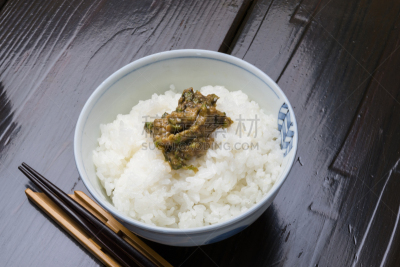 米,螺钉,味噌汤,黄油,蜂斗菜,三赛植物,膳食,食品,日本青酒,图像