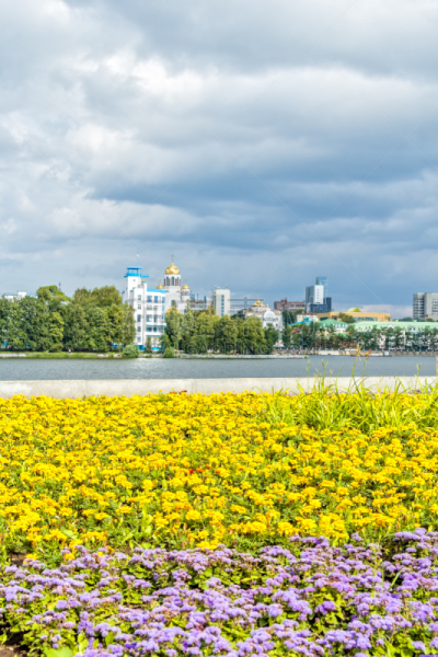 都市风景,花坛,叶卡捷林堡,河堤,俄罗斯,城市生活,旅途,云,池塘,著名景点